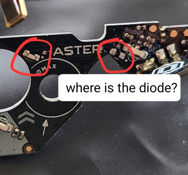 Mike, Voorschoten Mike, Voorschoten