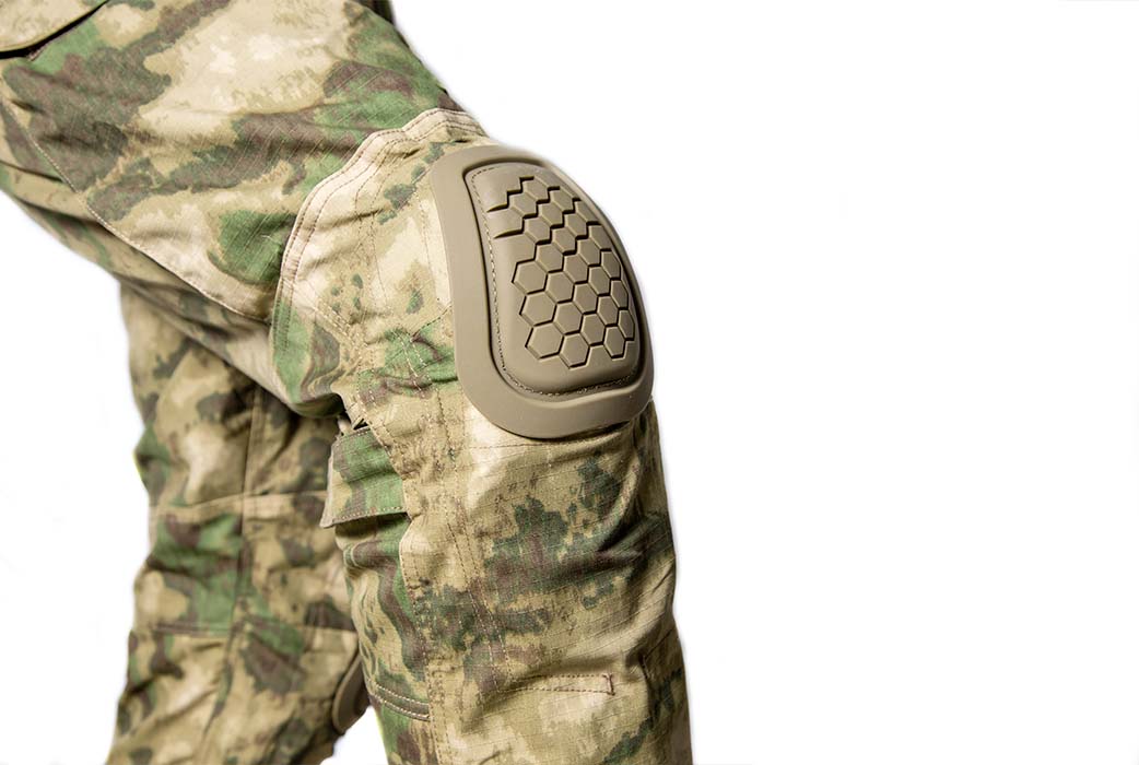 knee pads on Primal Gear