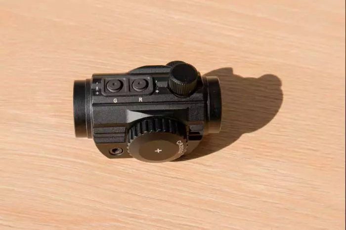 red-dot Theta Optics GrooveCompact