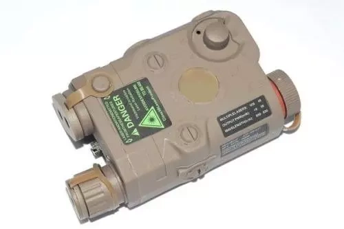 Bateriový box AN/PEQ 15 - tan